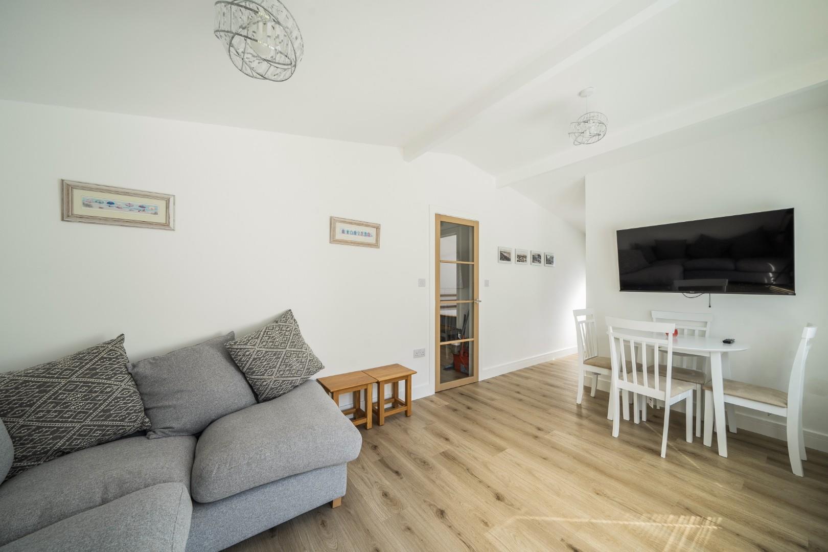 Summercliff Chalets, Caswell Bay, Caswell, Swansea, SA3 3BP
